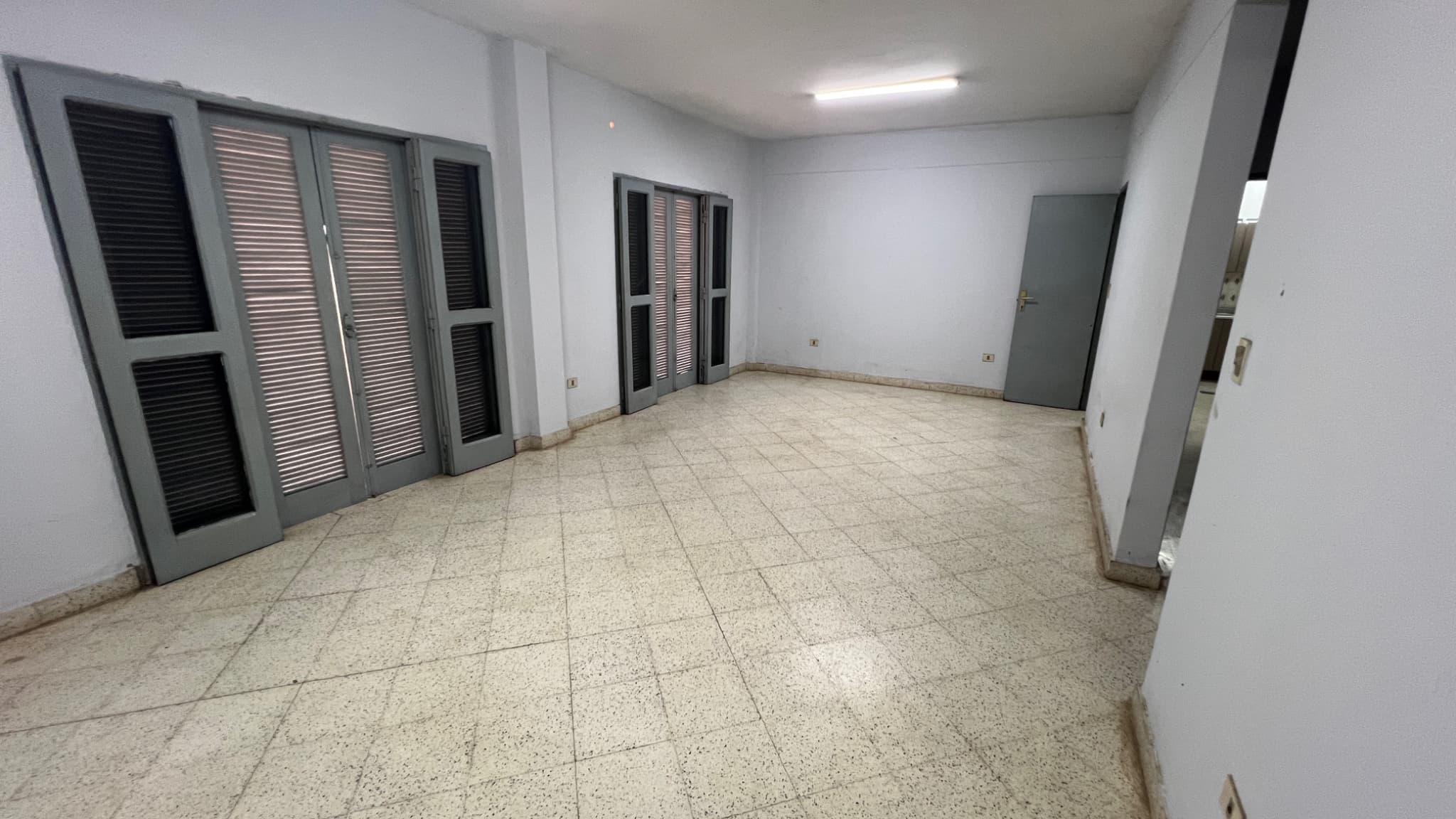 Amplia Casa En Venta En Lambaré – Excelente Ubicación — foto 3