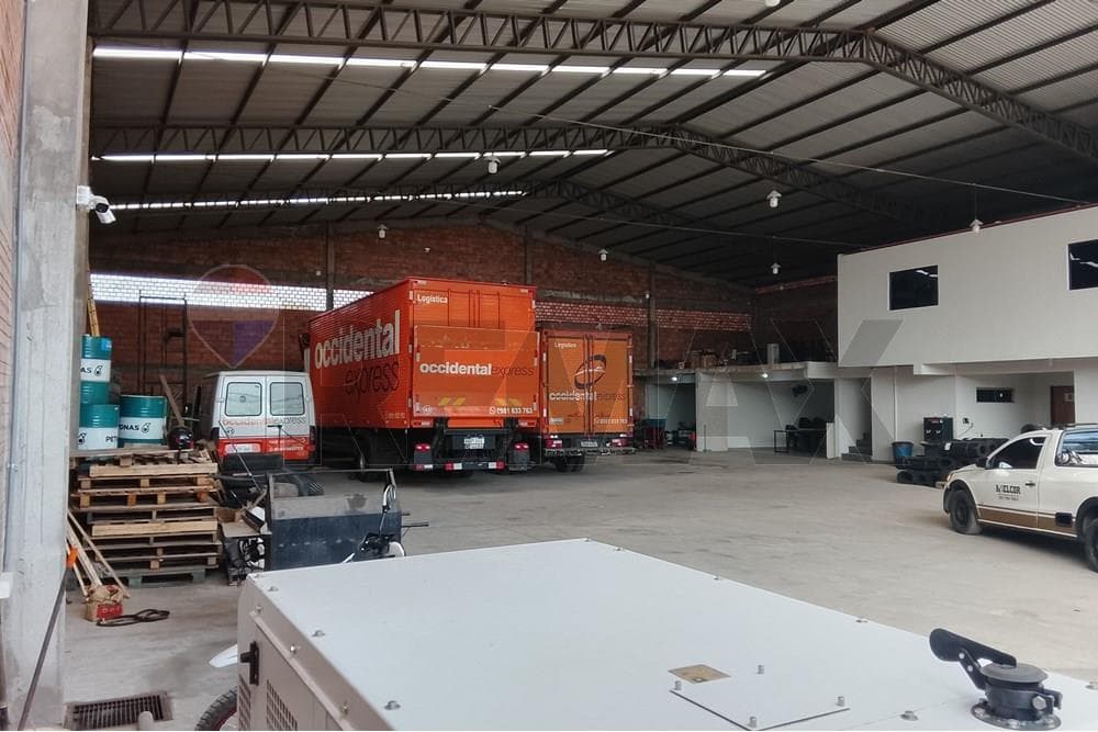 Depósito - Alquiler - Mariano Roque Alonso - 768 m2 con Oficinas