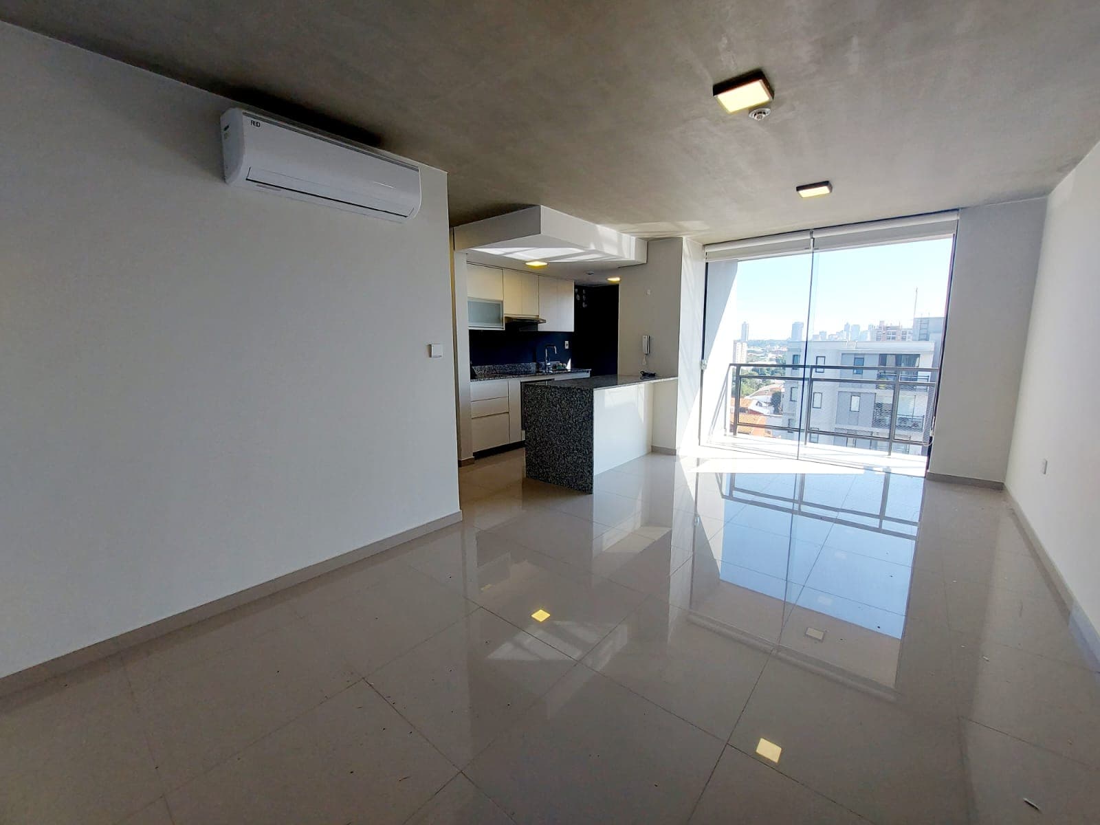 Vendo departamento de 2 habitaciones en Luque