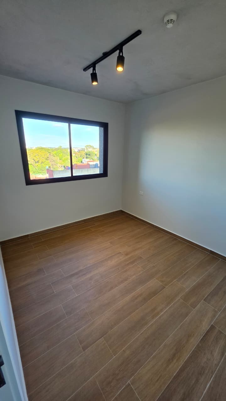 Departamento de dos dormitorios en los laureles, foto 3
