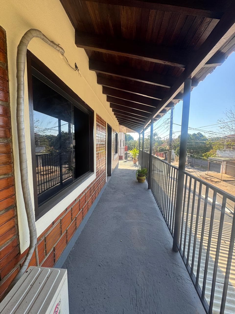 En Alquiler Casa En Planta Alta Sobre Saturios Rios, Fdo De La Mora, Zona Sur, foto 5