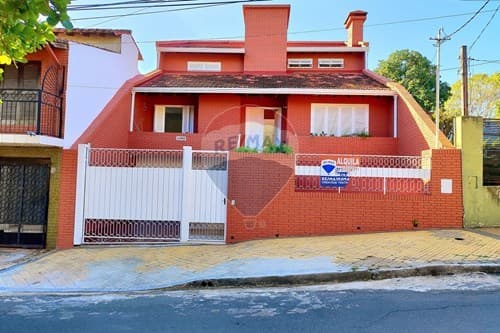En Alquiler amplia casa zona Palacio de Justicia, foto 1