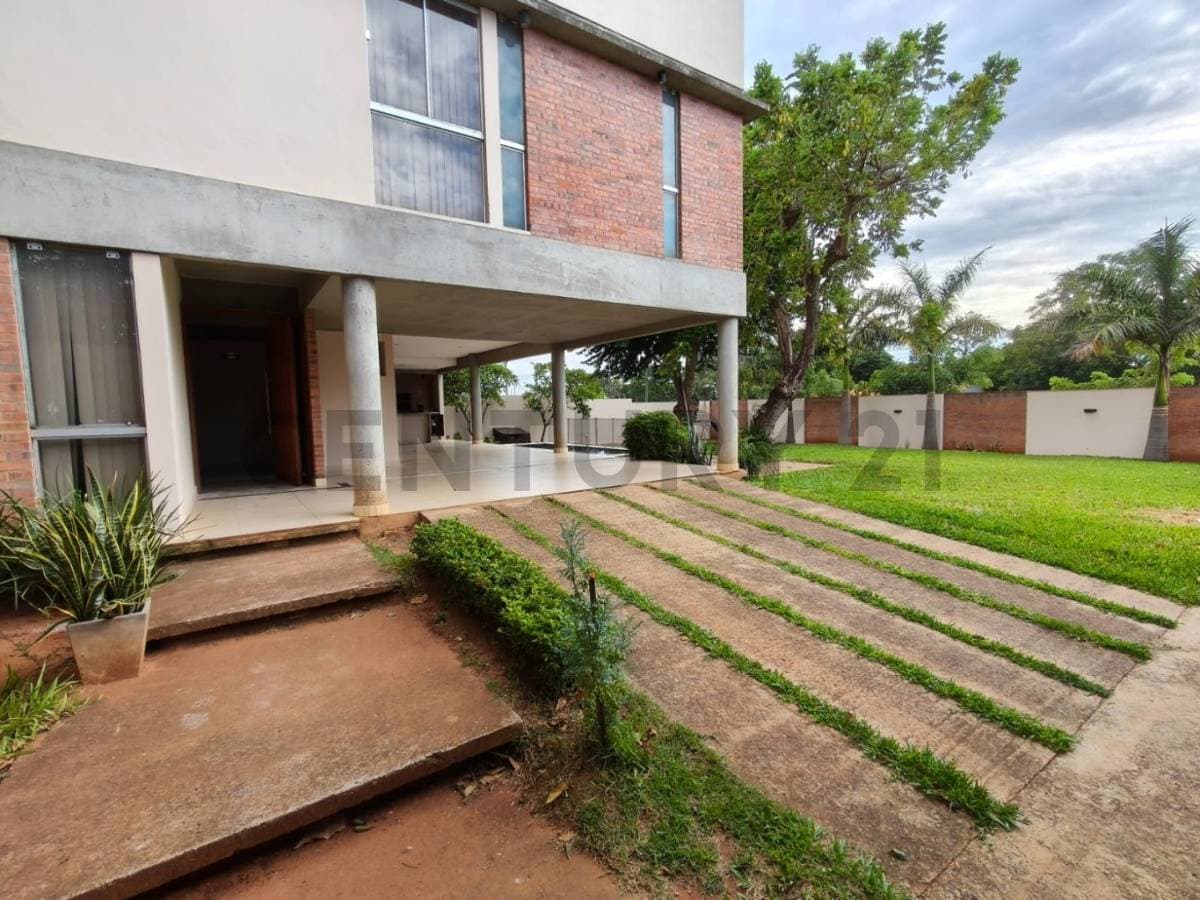 de Casa en Luque, Central — foto 2