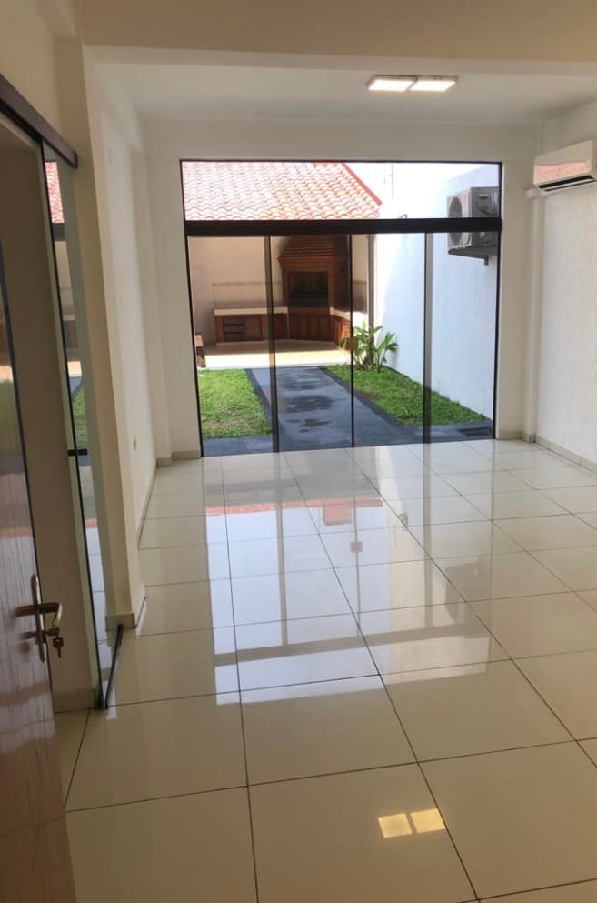 Duplex en en alquíler sin muebles zona Mburucuyá, foto 5