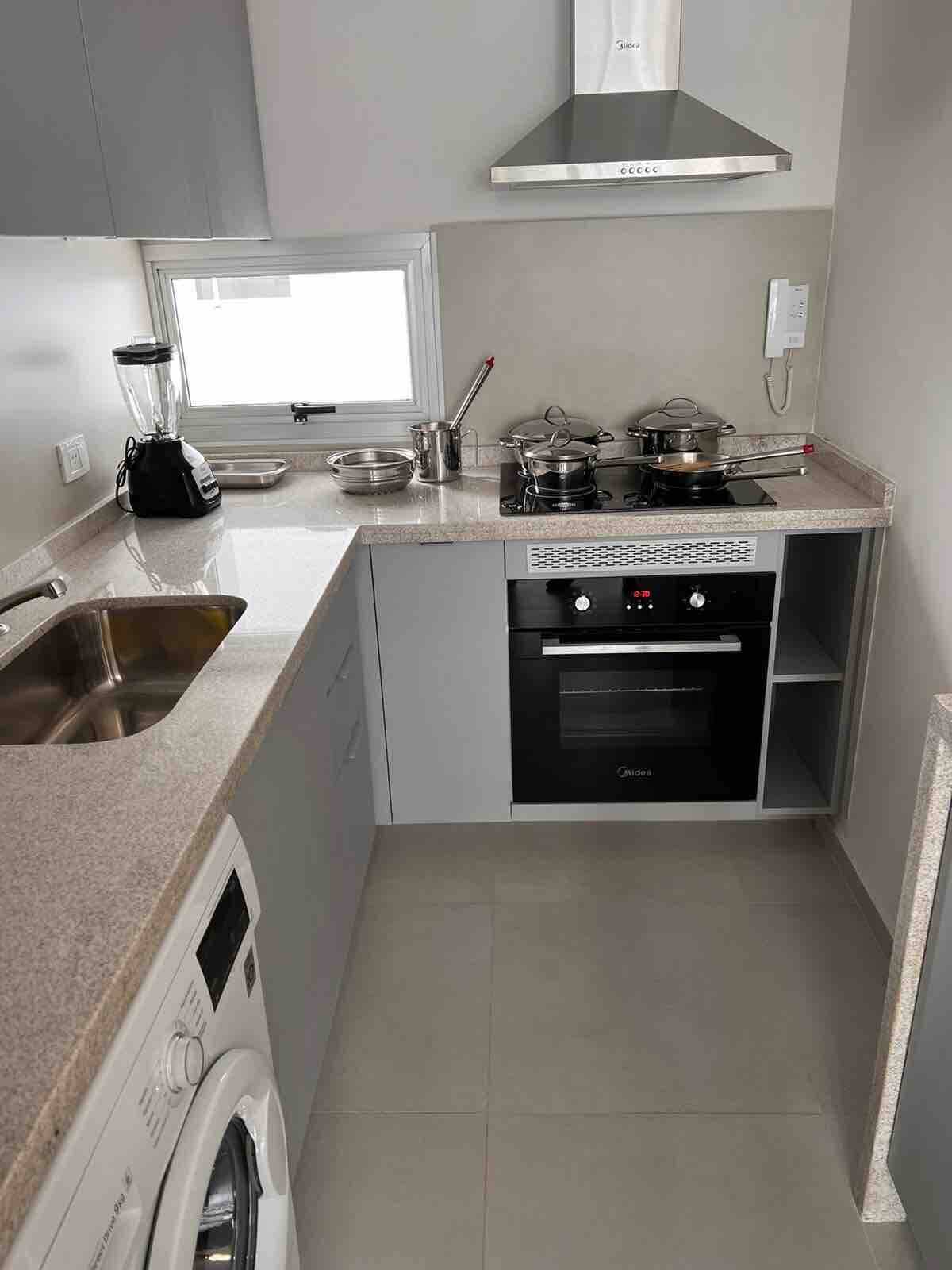 Departamento Full Amoblado – 2 Dormitorios + 1 cochera techada EN MBURUCUYA, foto 5