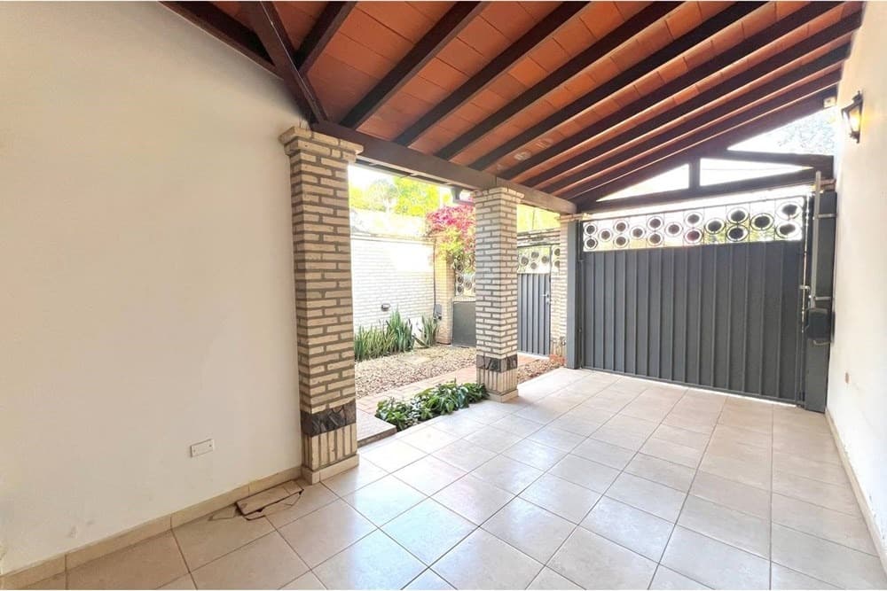 Duplex en Luque zona conmebol — foto 3