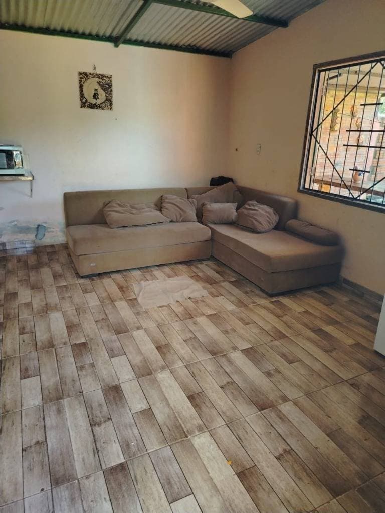 Amplia casa en Luque, foto 2