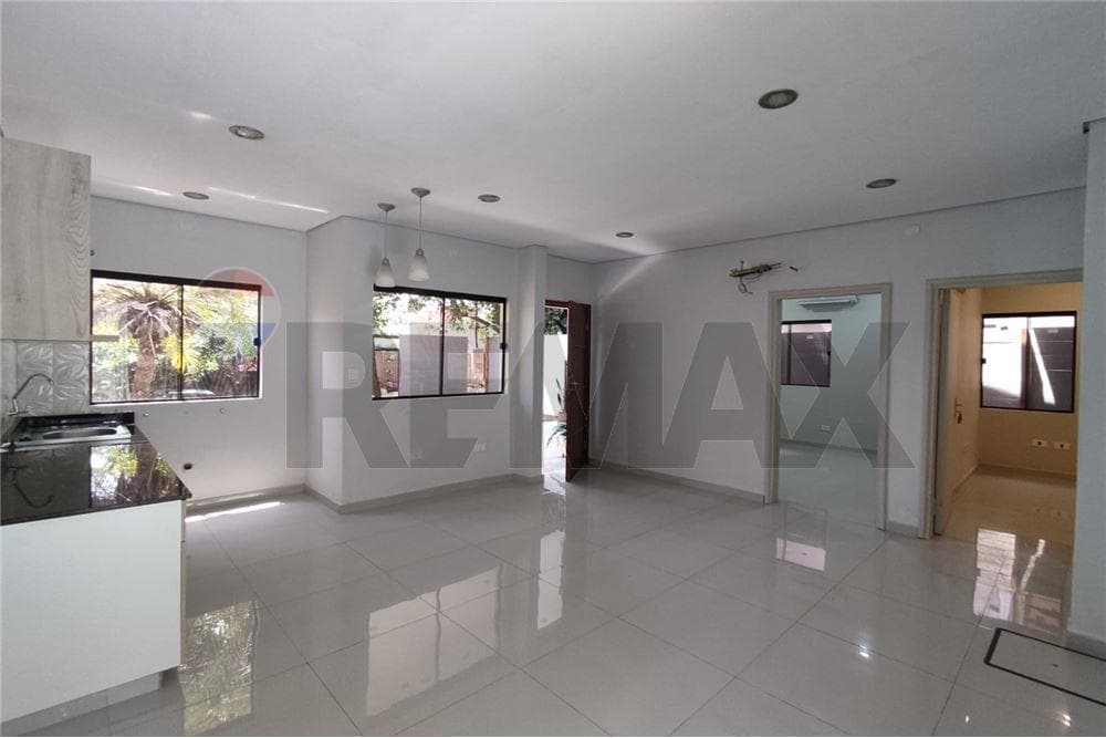 Chalet - Alquiler - Vista Alegre, Asunción, Paraguay — foto 4