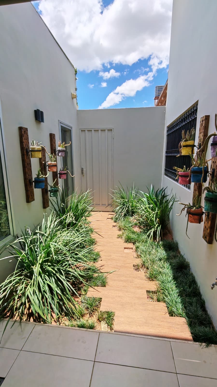 ¡alquilo hermosa y moderna boutique en cercanias de av. Mcal lopez! — foto 1