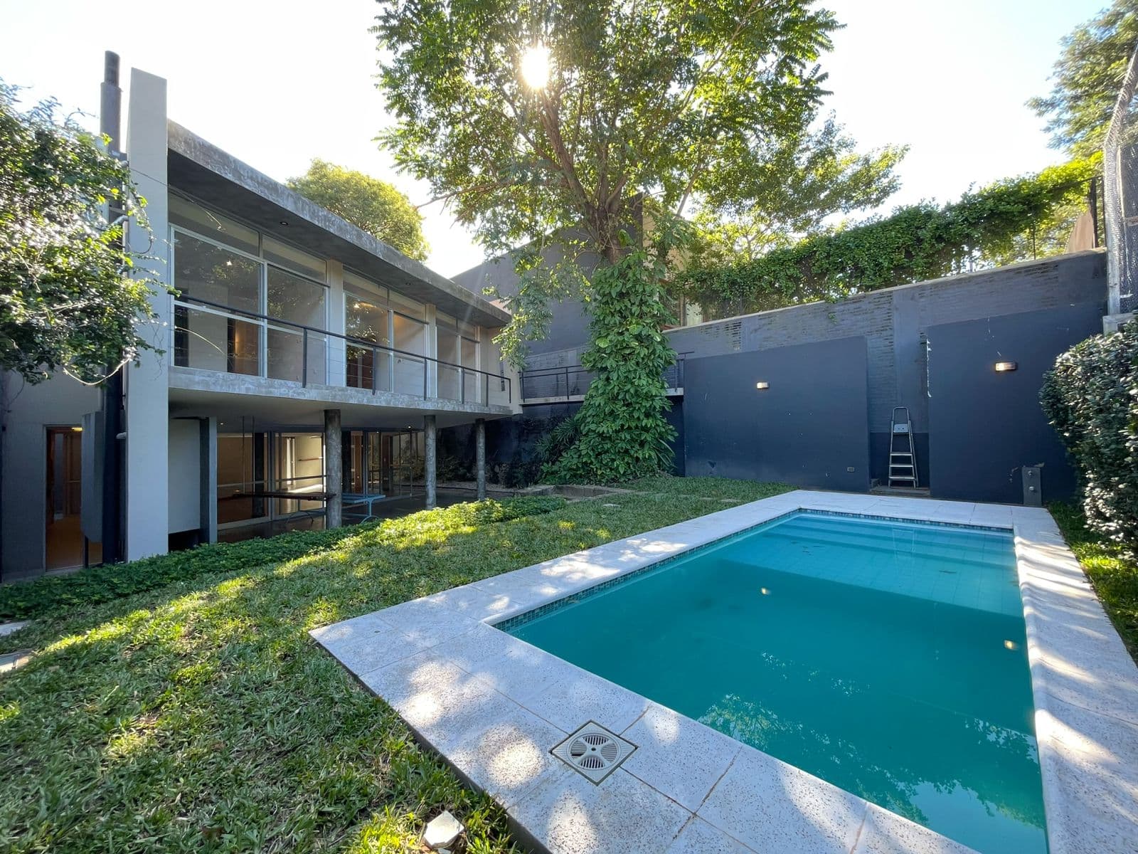 Casa en barrio mburucuya, foto 1