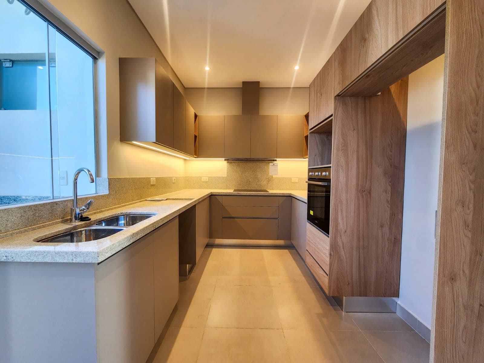 En venta - duplex a estrenar de 3 suites con jardin y piscina, foto 5