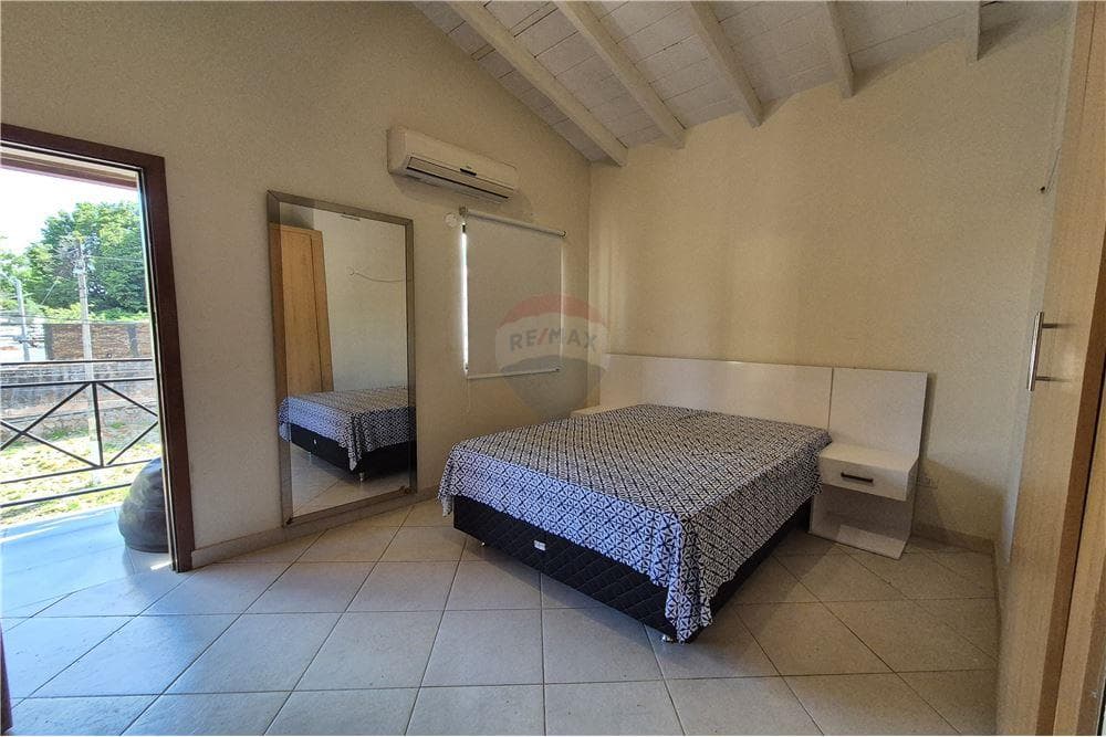 Duplex en esquina sobre bruno guggiari, foto 4