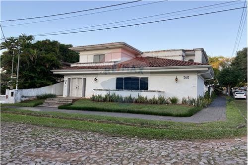 Residencia-Venta-PY Asunción Mariscal Estigarribia COD.115