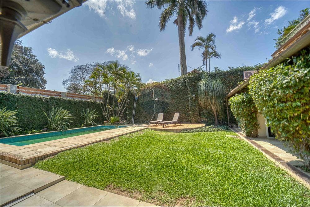 Residencia en Mburucuya, zona residencial, foto 1