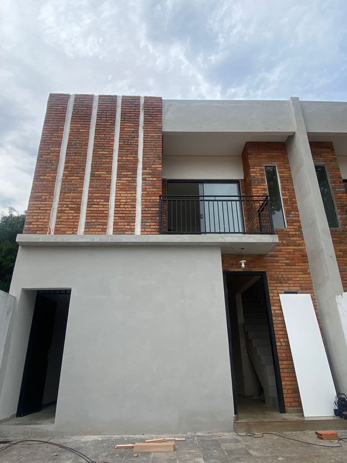 EN VENTA DUPLEX Laurelty - Luque