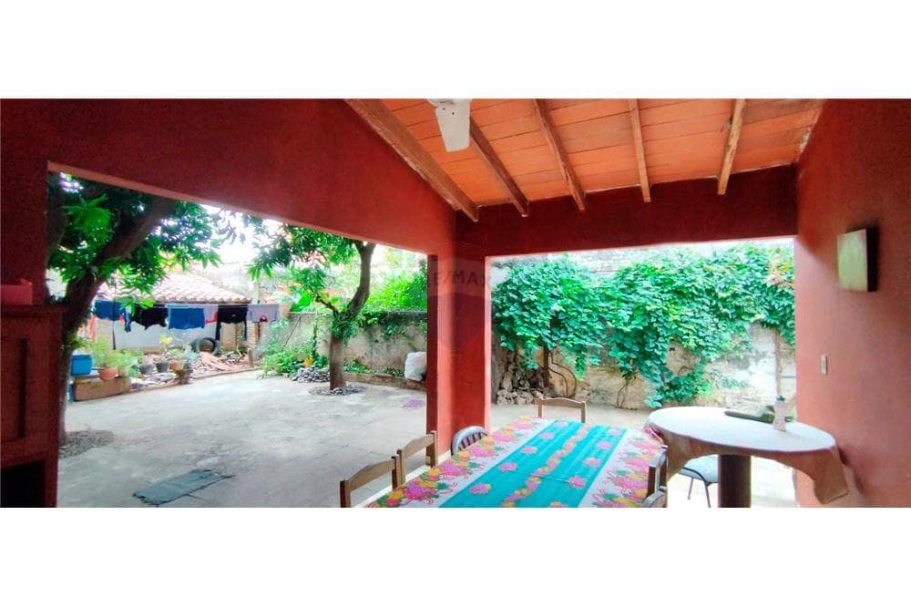 De terreno con casa a refaccionar, foto 3