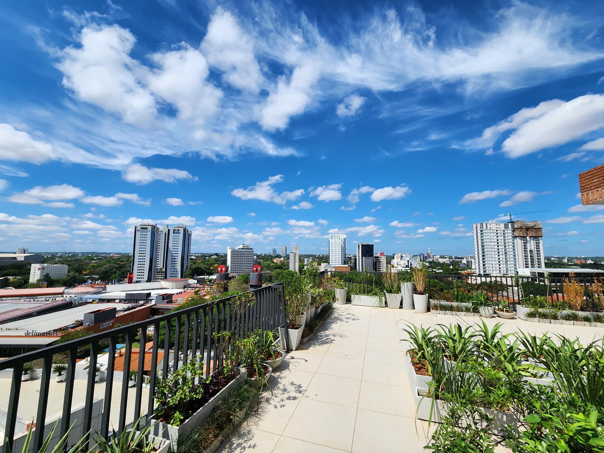 En venta – Departamento de 2 dormitorios en el edificio Lumiere, foto 2