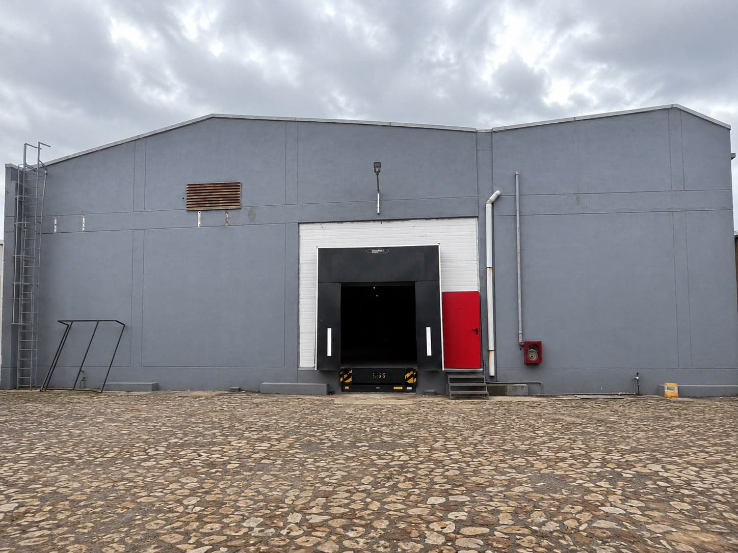 | tinglado / depósito en Mariano Roque Alonso, foto 2