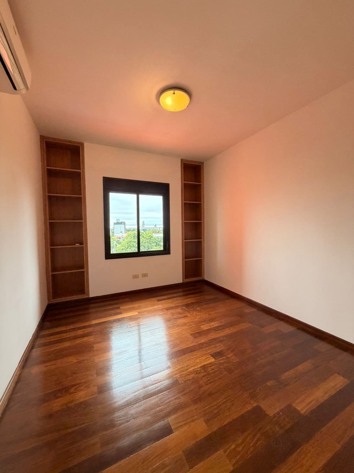 Villa Aurelia Zona Colegio Del Sol Depto Tipo Duplex, foto 4
