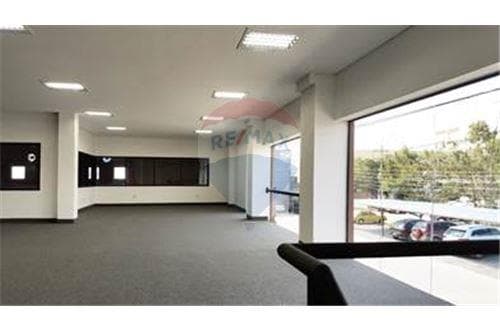 Edificio de oficinas en el complejo Barrail — foto 5