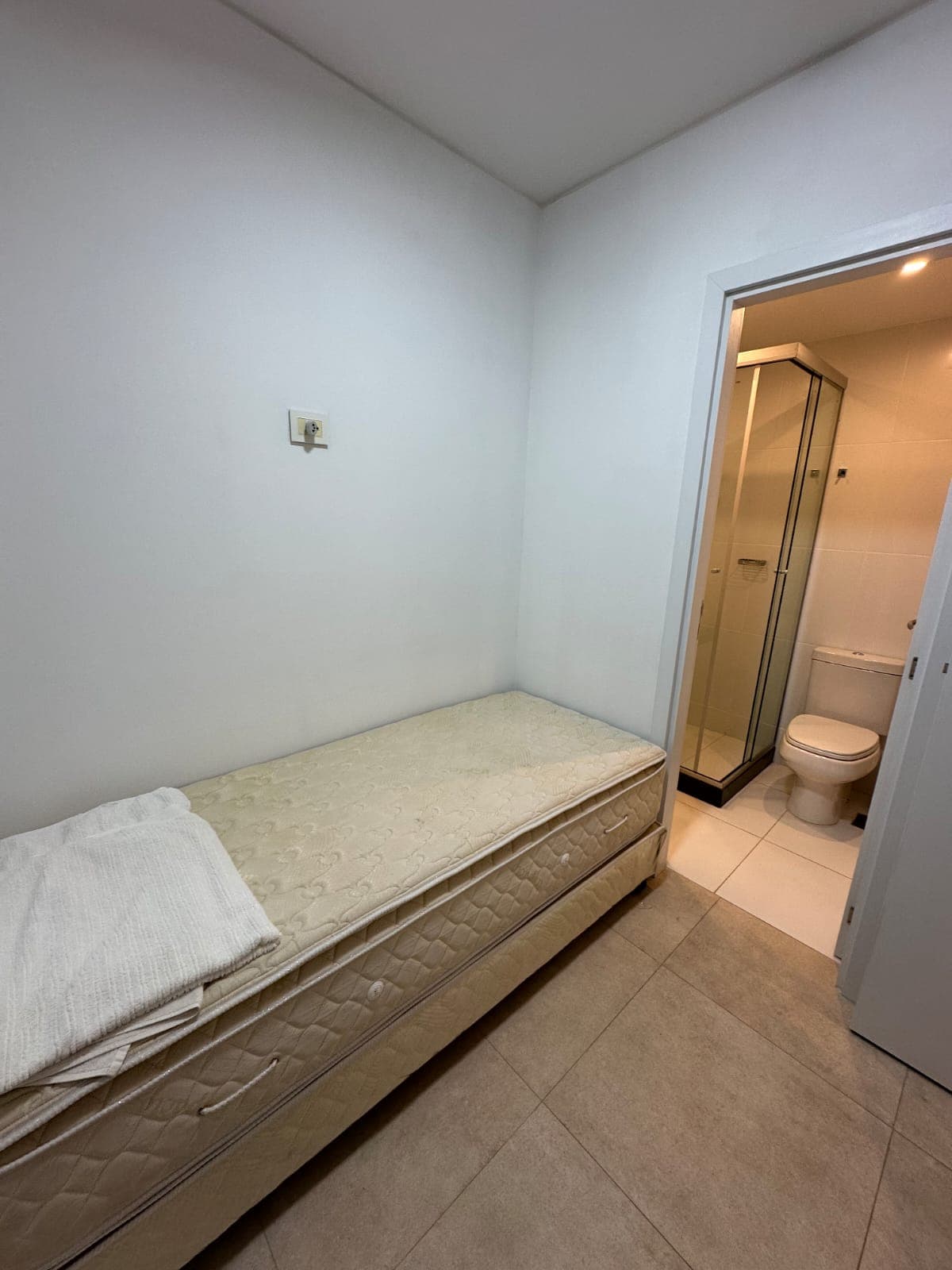 Zona santa teresa en alquiler amplio departamento de 3 dormitorios full amoblado, foto 2