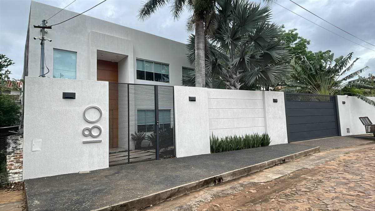 Exclusiva casa moderna totalmente amoblada – fernando zona norte, foto 2