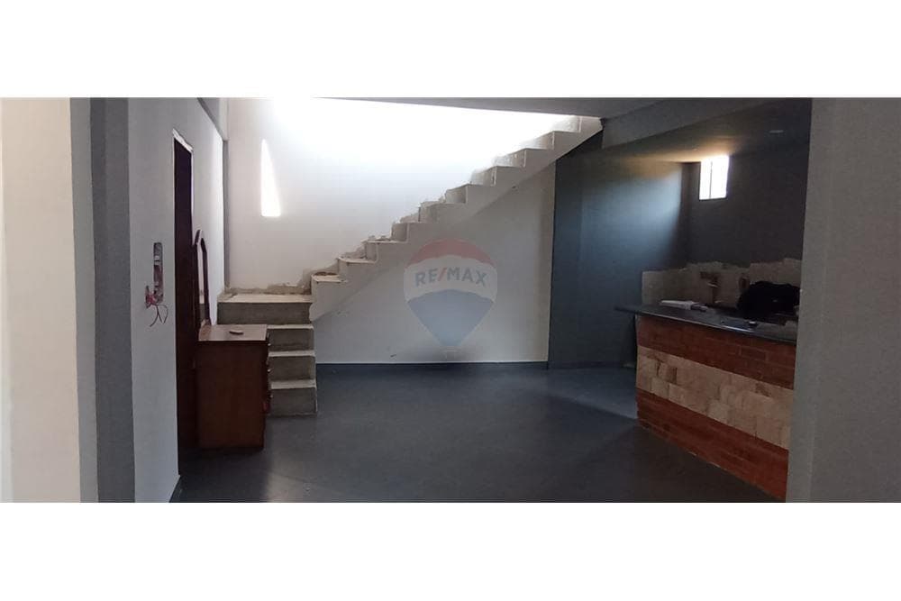 Hermosa casa con piscina en Luque, foto 3