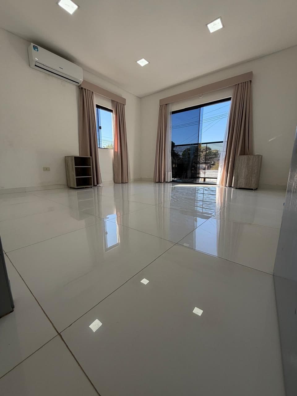 Hemrosa residencia en la ciudad de lambare, foto 2