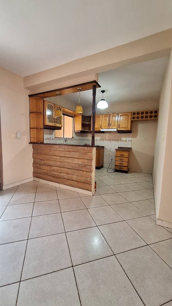 En alquiler duplex en Lambaré - zona canal 13 — foto 4