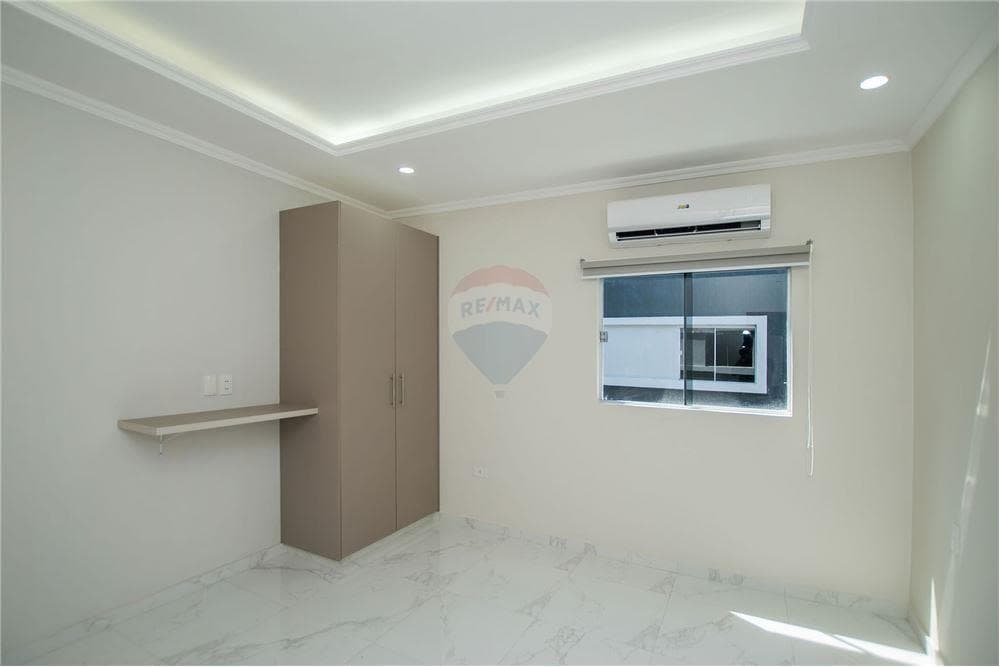 Lujoso duplex en condominio en ita enramada, foto 5