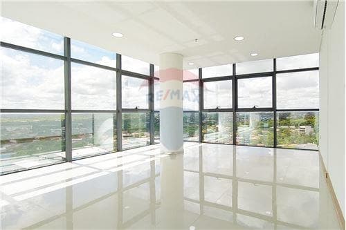 Oficina - Alquiler - Paraguay Asunción San Jorge — foto 1