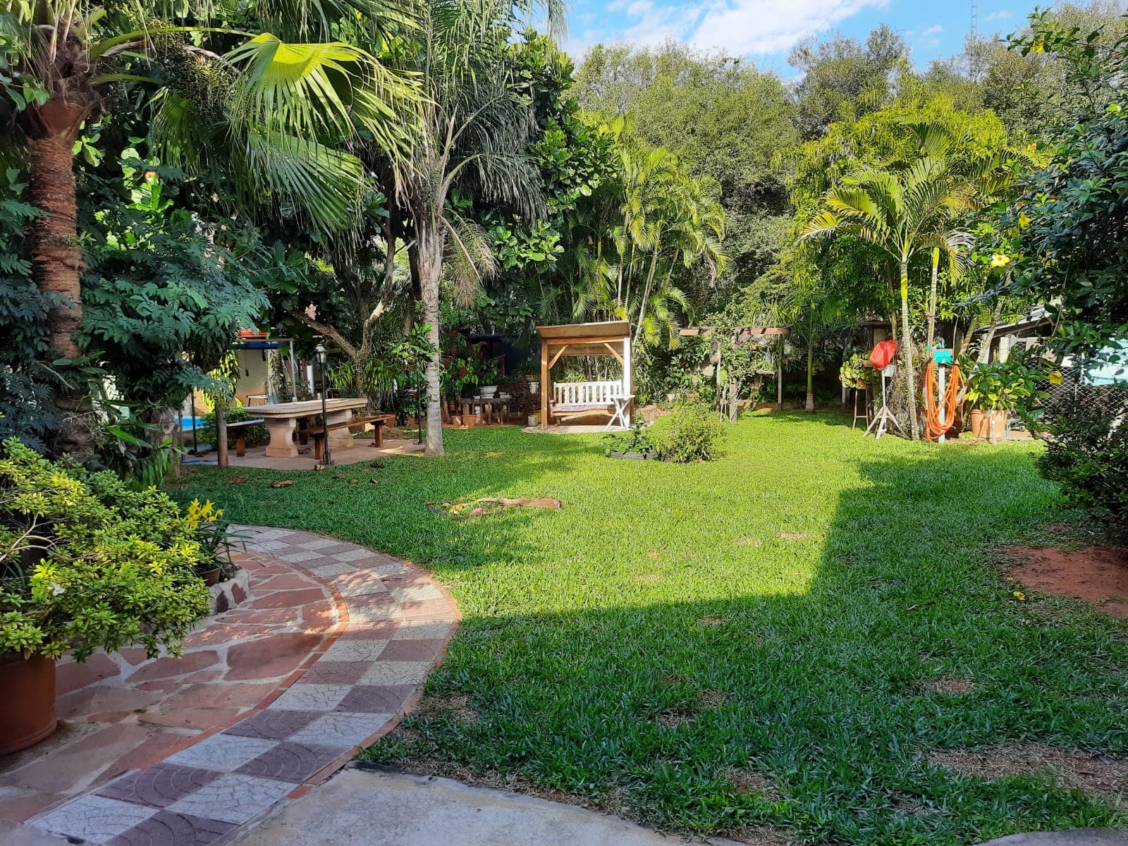 Amplia Casa Quinta En Esquina - Aregua Kokue Guasu, foto 5