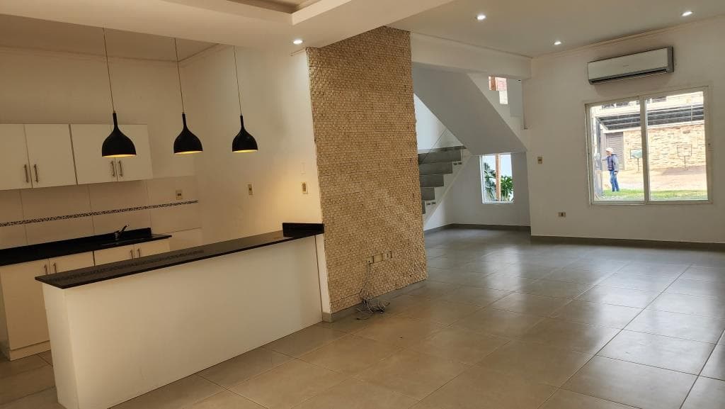Duplex, Tercer Barrio, Luque, foto 2