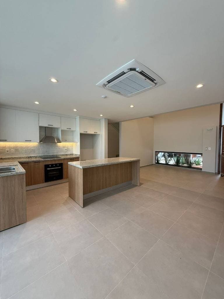 En venta duplex en condominio - Luque, foto 2