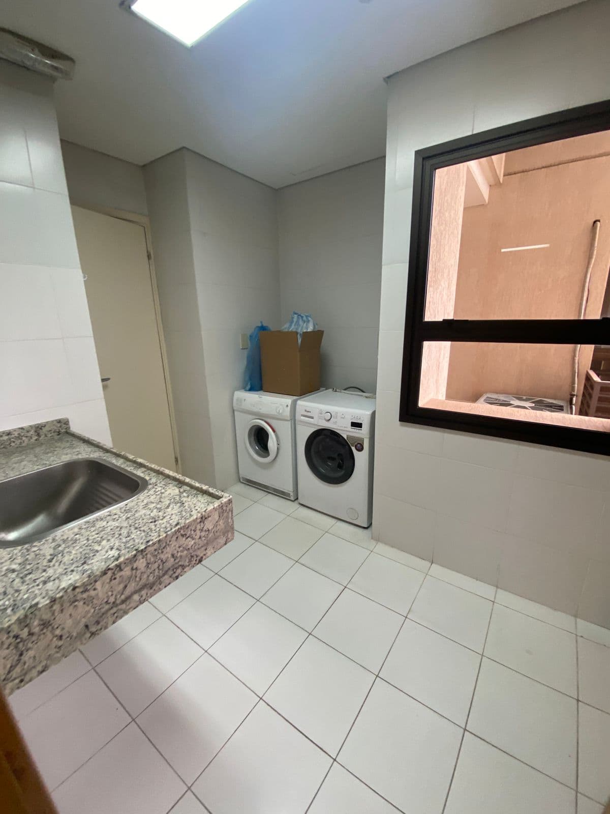 Hermoso y Amplio Dpto de 3 Habit en Suite — foto 4