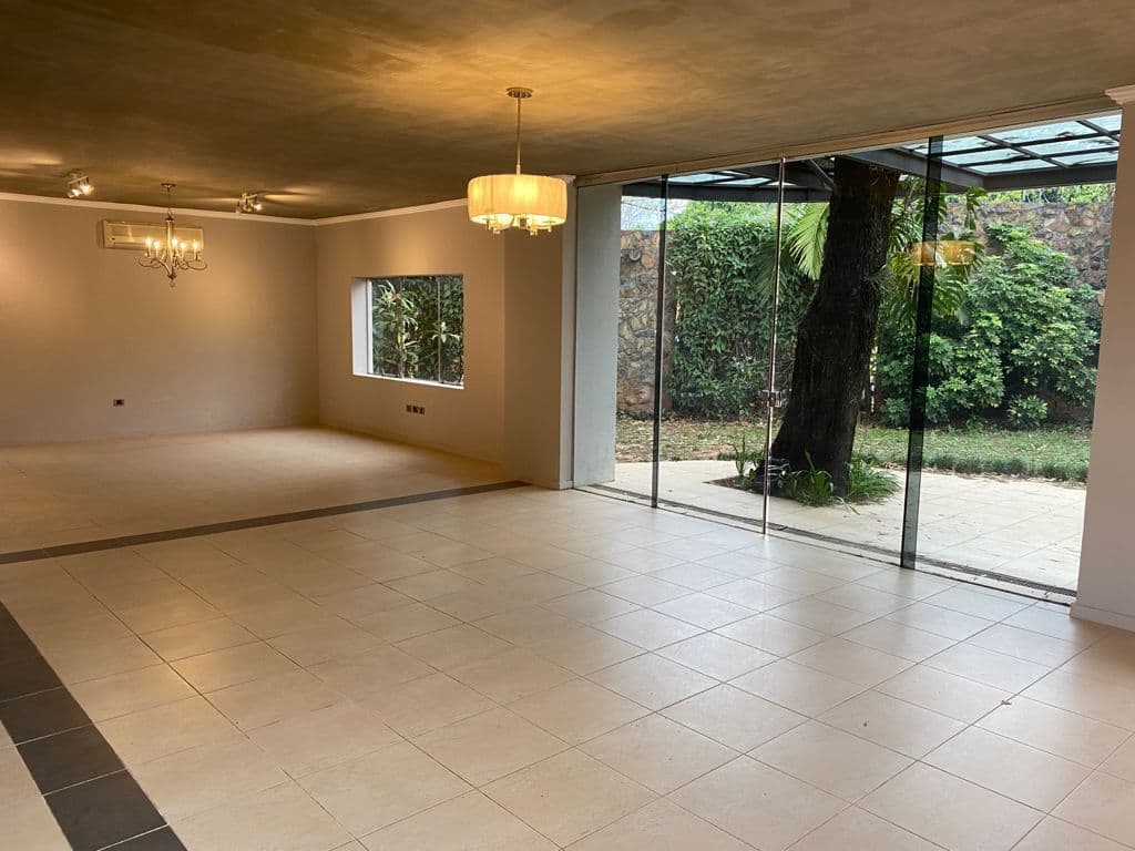 Se Alquila Casa de 3 Dormitorios en Suite, enl Condominio — foto 5