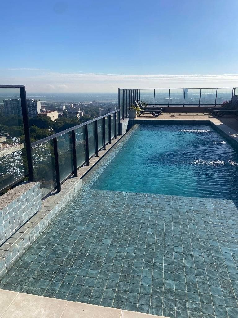 En venta depto de 2 habitaciones edificio españa Las Mercedes — foto 1