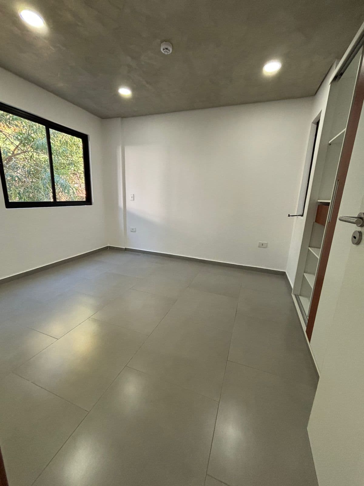 Departamento En La Lambare, foto 2