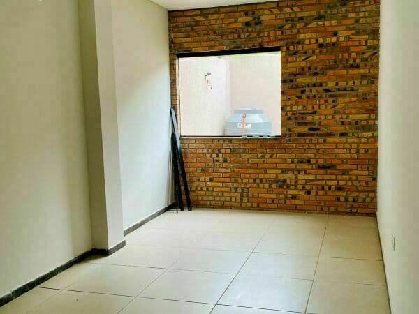 ¡EN VENTA! Hermosa Casa a Estrenar en Luque – Zona Curva Romero, foto 4