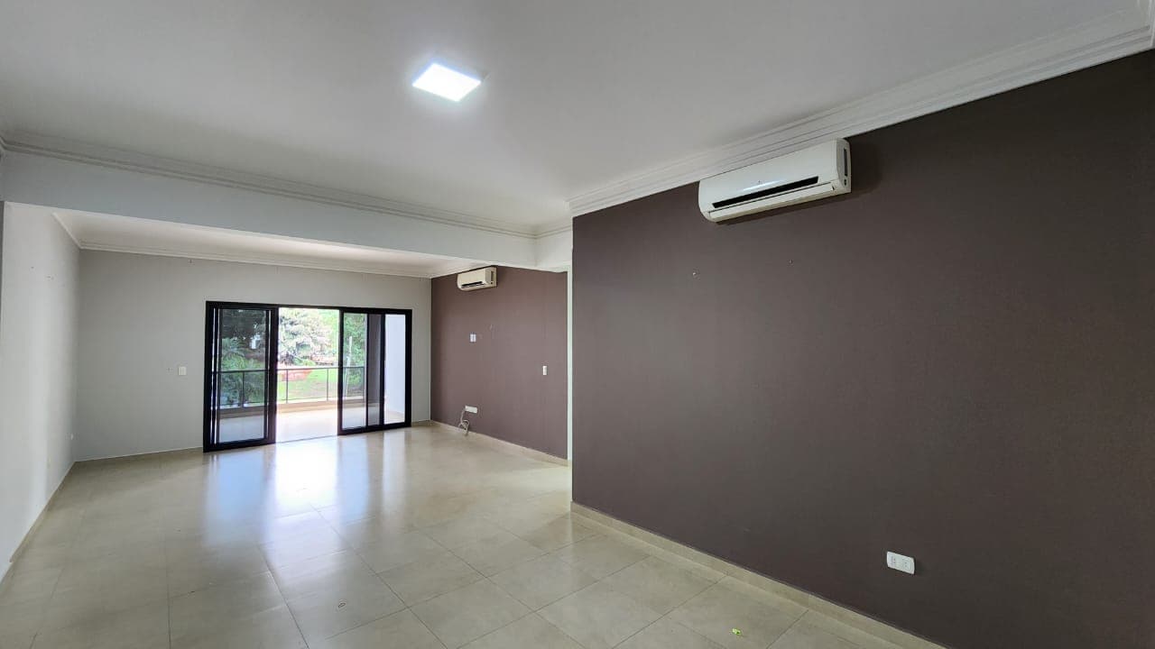 Departamento ene l parana country club, foto 1