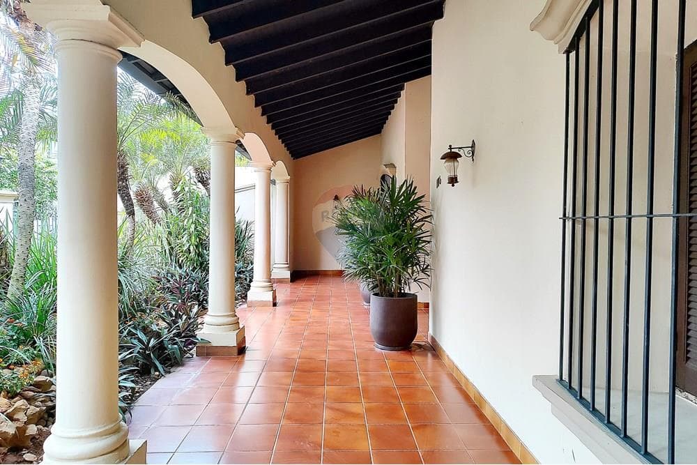 Excelente propiedad p/ uso comercial o residencial, foto 5