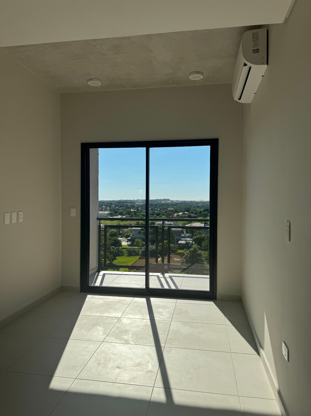 A Estrenar - 1 Habitación Con Cochera Incluída - Zuba 12 (zona Dazzler) — foto 1