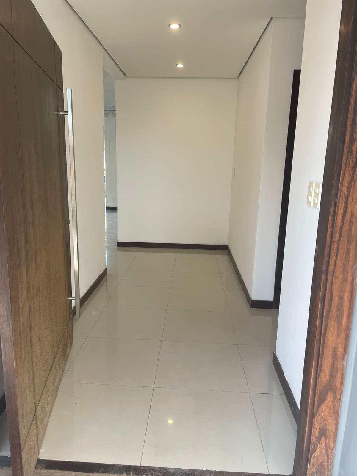 hermosisima y buen precio. casa en alquiler en Lambare — foto 5