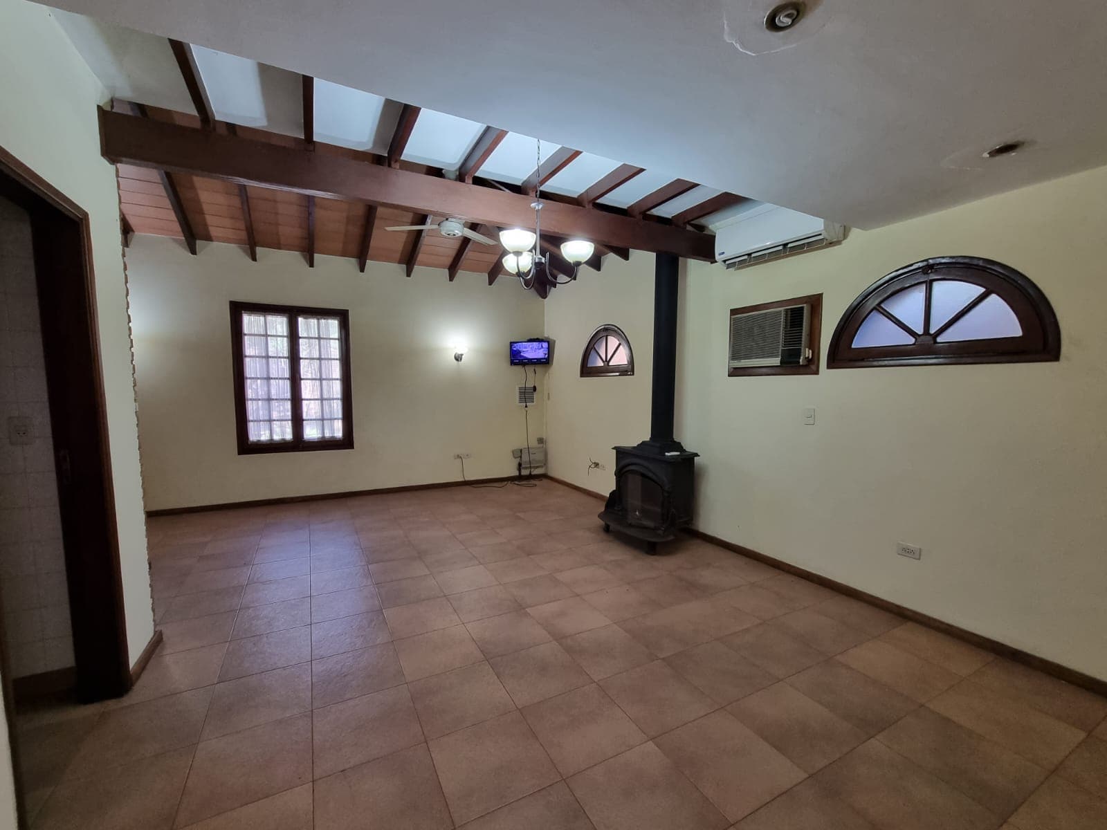 Amplia Y Hermosa Residencia — foto 2