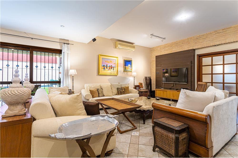 Residencia exclusiva - bo. Mcal lopez - venta, foto 2