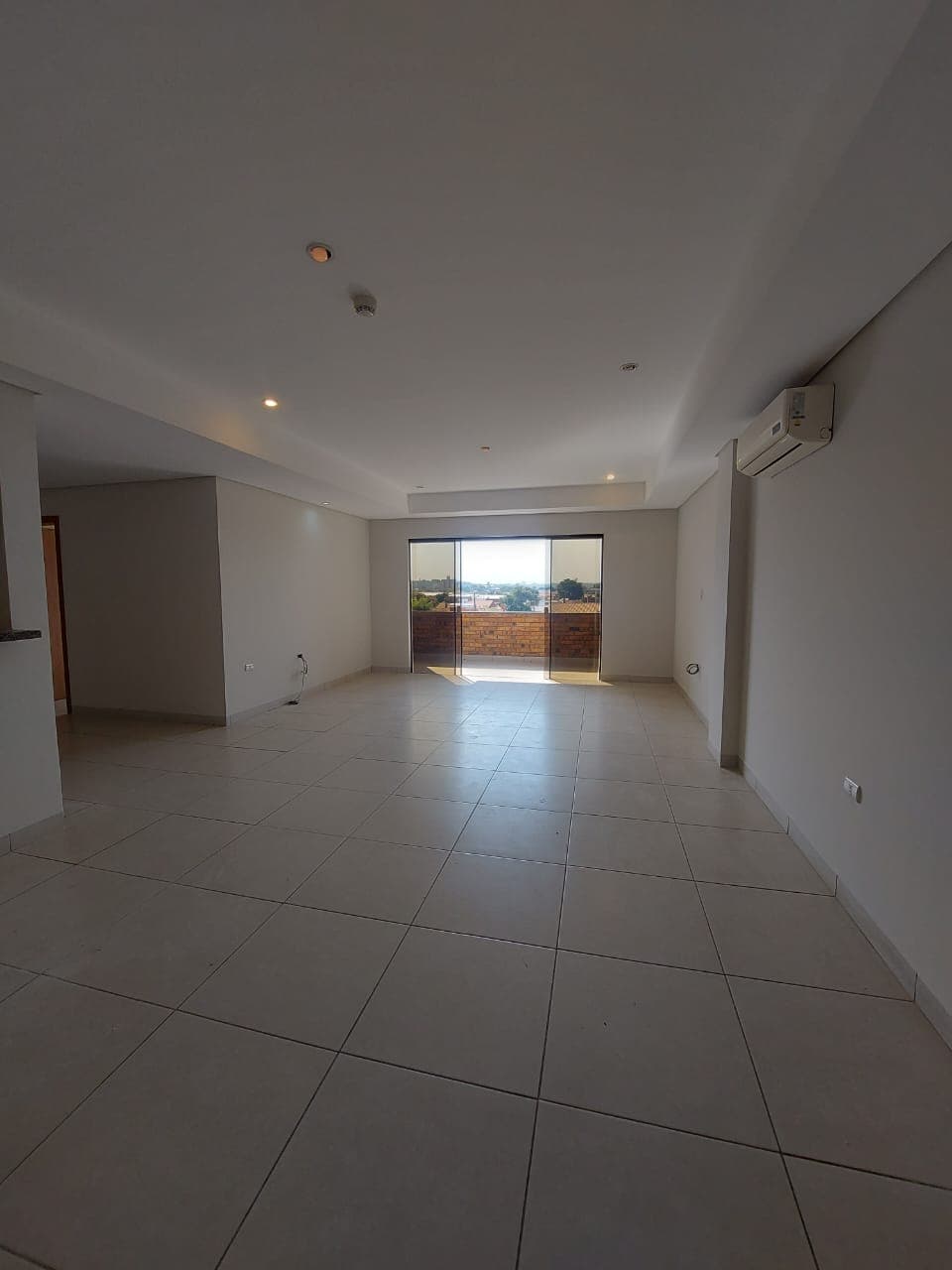 Vendo o Alquilo Amplio Departamento de 2 Dormitorios en Zona Goethe-LAP5140587