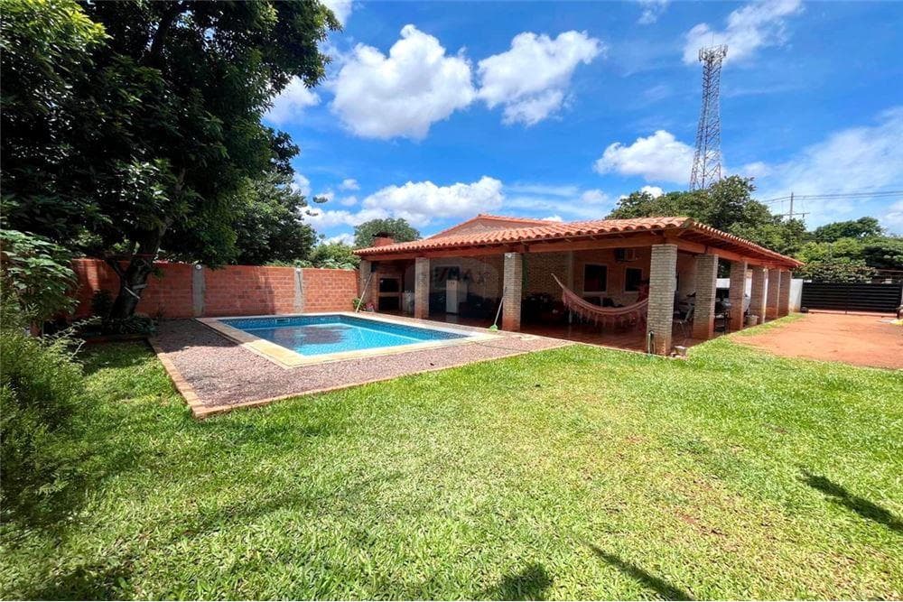Casa con piscina en Luque, foto 2