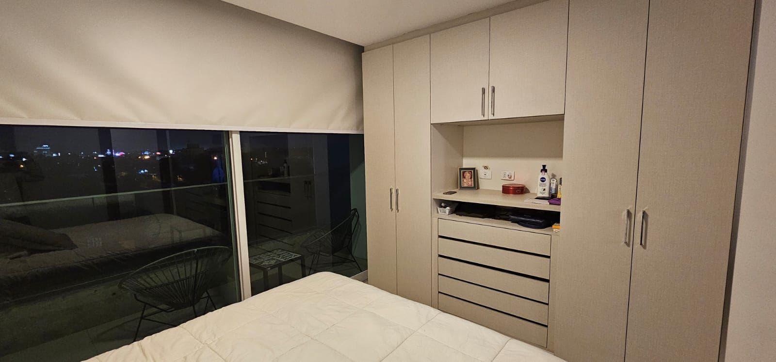 EN VENTA departamento de 1 dormitorio totalmente amoblado Altamira Ycua Sati, foto 4