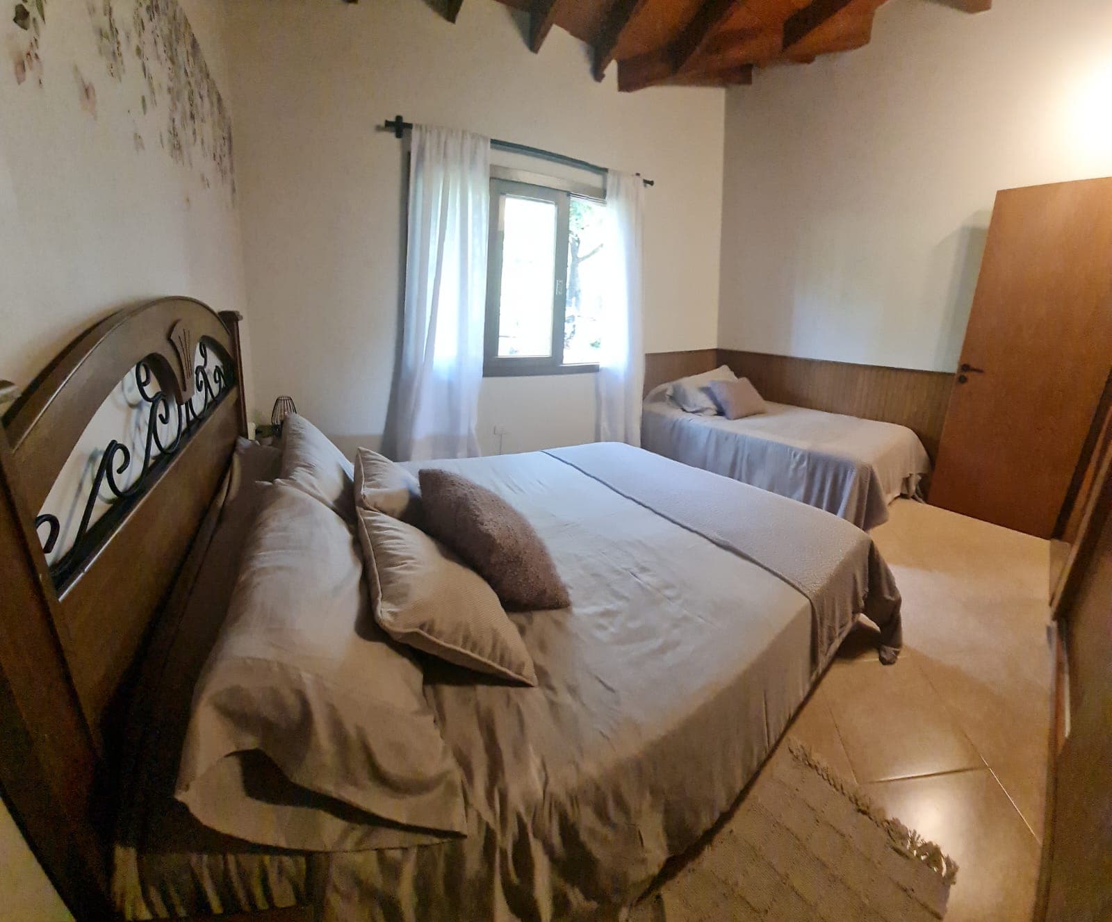 Temporal Casa De 4 Dormitorios En San Bernardino mínimo 3 días — foto 2