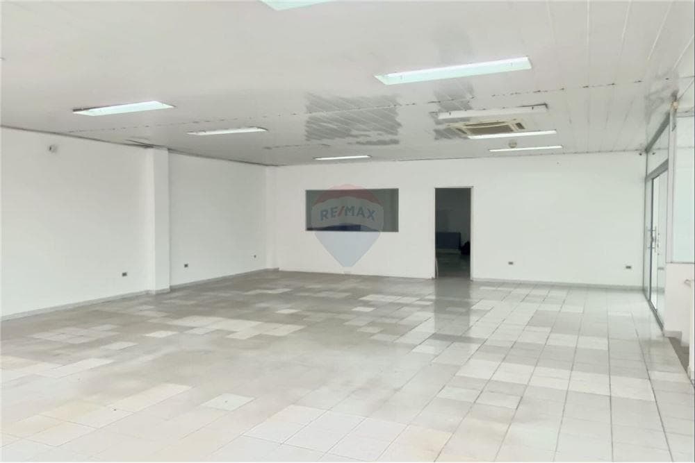 Oficina - Alquiler - Asunción Ycuá Satí, foto 2